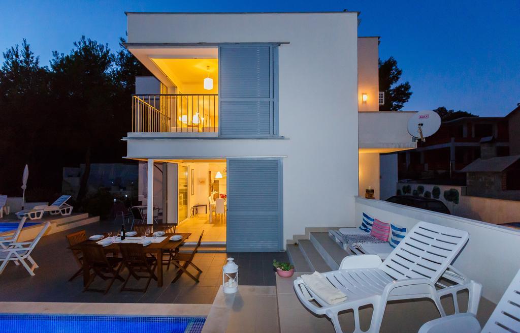 Villa Casabianca Milna  Exterior photo